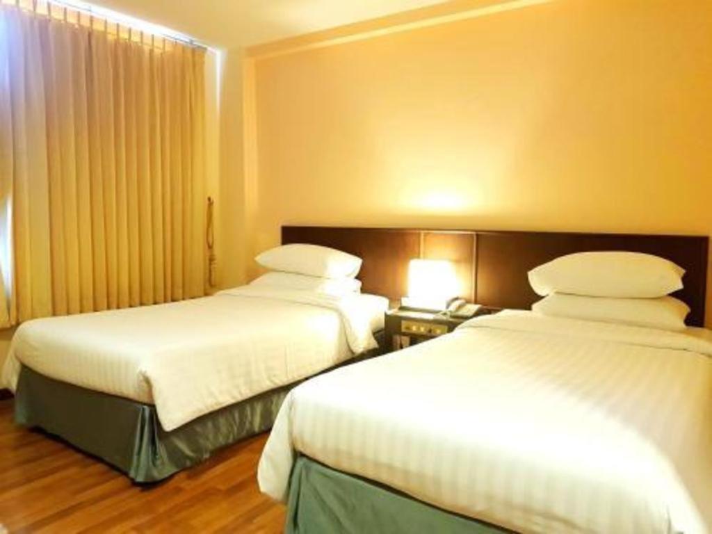 Dusit Hotel Sakon Nakhon Exterior photo