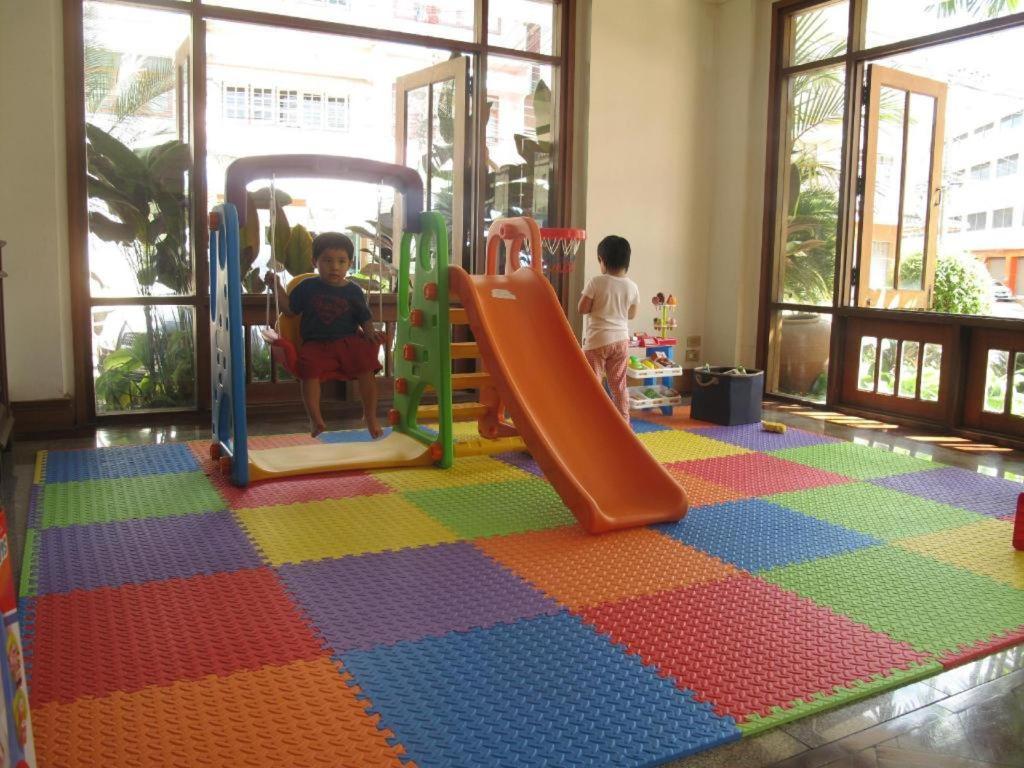 Dusit Hotel Sakon Nakhon Exterior photo